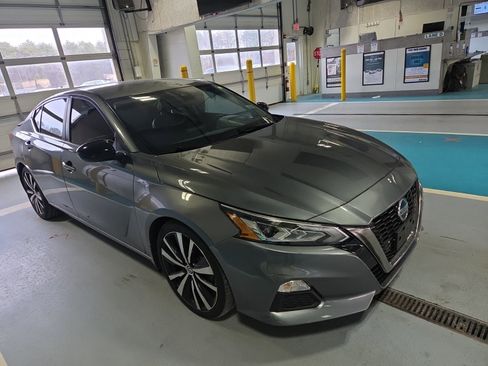 Used 2021 Nissan Altima 2.5 SR image 4