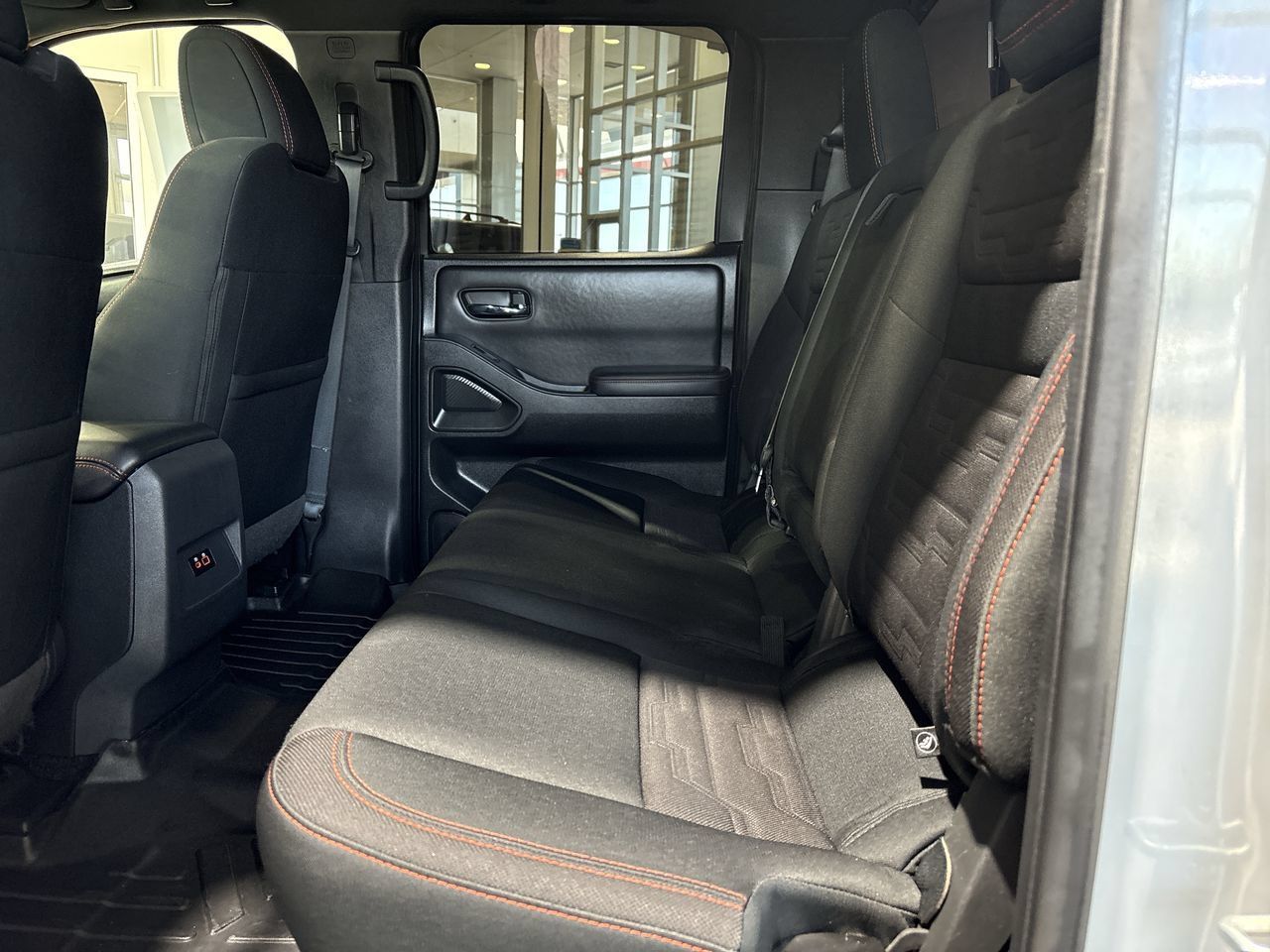 Used 2022 Nissan Frontier Pro-X RWD image 23