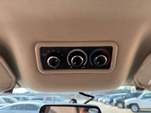 Used 2017 Chevrolet Express 2500 LS image 38