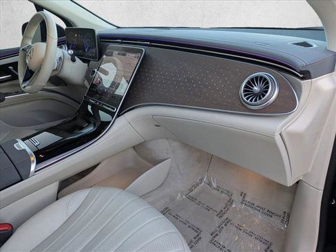 Used 2023 Mercedes-Benz EQS 450+ SUV image 23