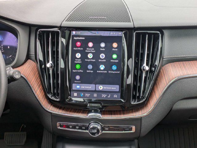 Certified 2025 Volvo XC60 B5 Ultra w/ Climate Package AWD/4WD image 23
