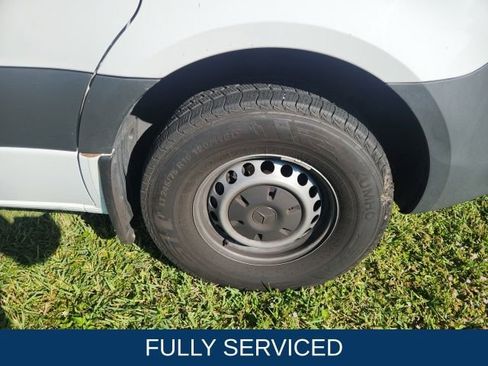 Used 2024 Mercedes-Benz Sprinter 2500 image 5