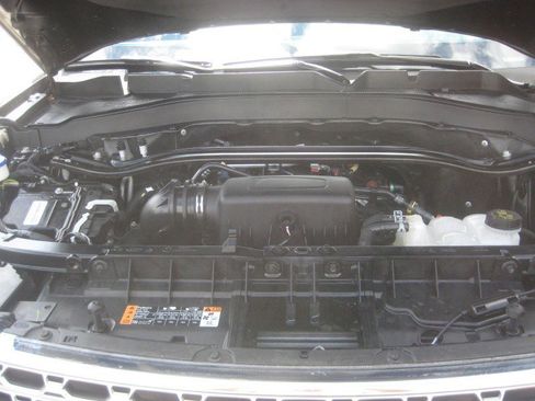 Used 2024 Ford Explorer Limited w/ Limited Technology Package AWD/4WD image 13