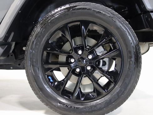 Used 2022 Jeep Wrangler Unlimited Sahara w/ Cold Weather Group image 93