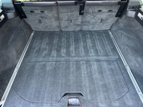 Used 2015 Volvo XC70 T6 Platinum w/ Protection Package image 16