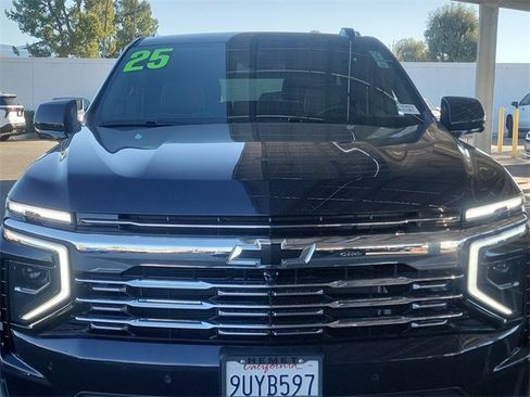 New 2025 Chevrolet Suburban Premier image 21