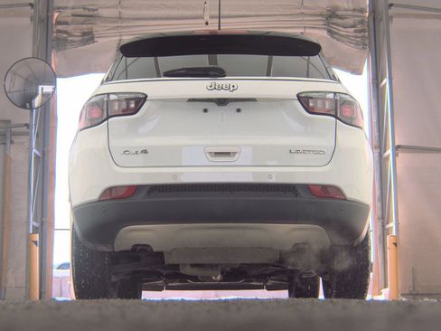Used 2024 Jeep Compass Limited AWD/4WD image 15