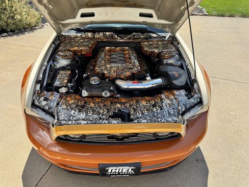 Used 2014 Ford Mustang GT Premium w/ Electronics Package RWD image 23
