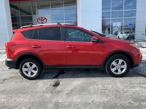Used 2014 Toyota RAV4 XLE image 2