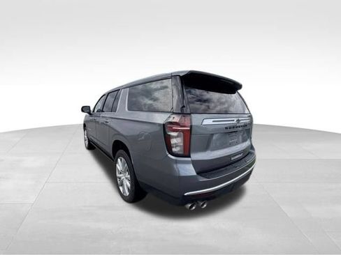 Used 2021 Chevrolet Suburban High Country w/ Premium Package 2 AWD/4WD image 4