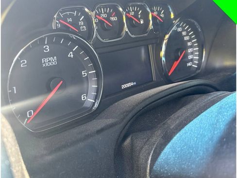 Used 2015 Chevrolet Suburban LTZ AWD/4WD image 10