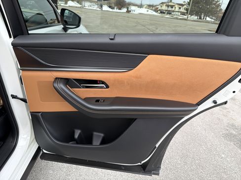 Certified 2025 MAZDA CX-70 3.3 Turbo S w/ Premium Plus image 69