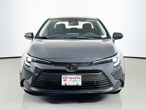 Used 2026 Toyota Corolla LE w/ LE Premium Package AWD/4WD image 11
