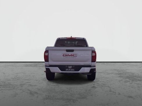 New 2026 GMC Canyon Elevation w/ Convenience Package image 7