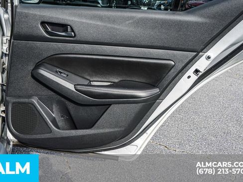 Used 2024 Nissan Altima 2.5 SV FWD image 52
