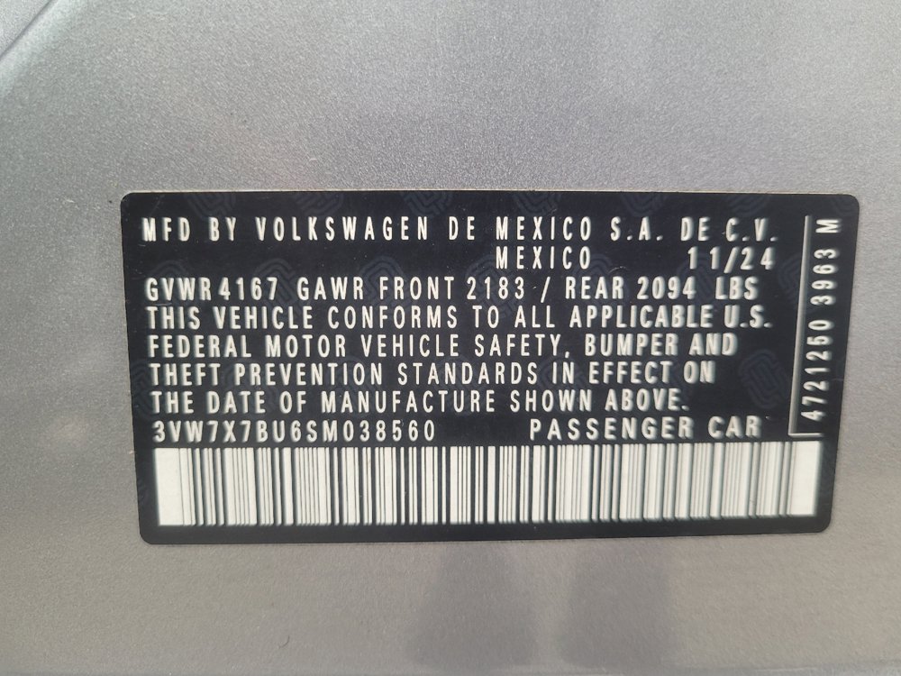 Used 2025 Volkswagen Jetta SE FWD image 29
