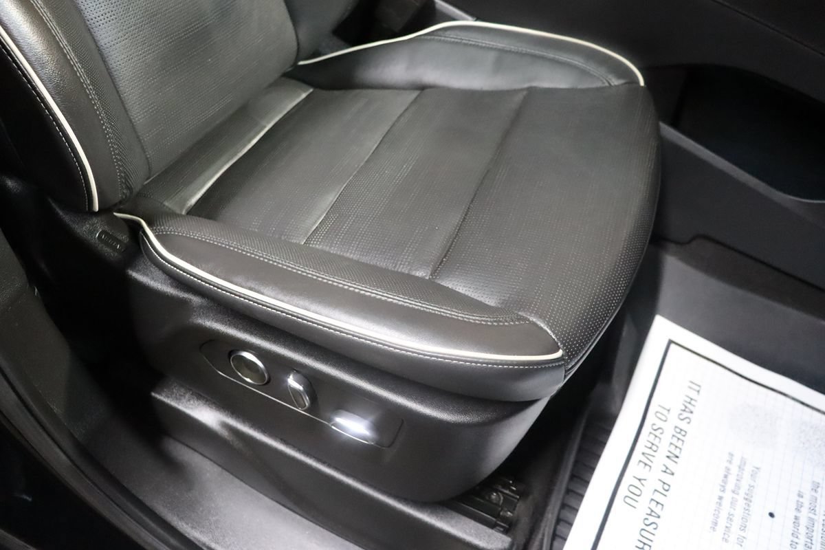 Used 2024 Cadillac Escalade ESV Sport w/ LPO, ONYX Package AWD/4WD image 74