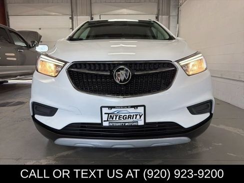 Used 2020 Buick Encore Preferred AWD/4WD image 2