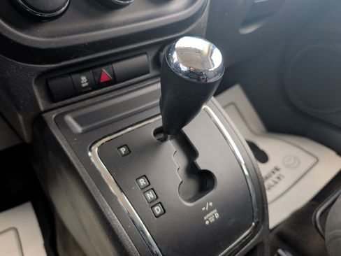 Used 2017 Jeep Patriot Sport w/ Power Value Group image 15