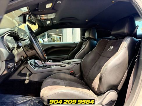 Used 2017 Dodge Challenger R/T Scat Pack RWD image 24