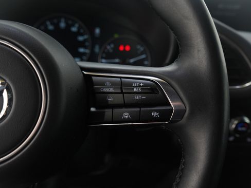 Used 2024 MAZDA MAZDA3 Hatchback w/Premium Plus Pkg image 29