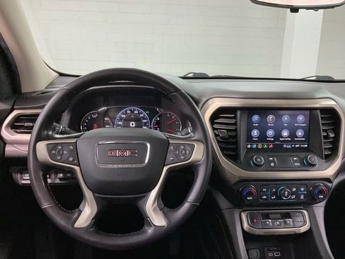 Used 2022 GMC Acadia Denali w/ Denali Ultimate Package image 9