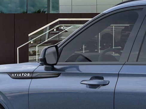New 2026 Lincoln Aviator AWD image 20