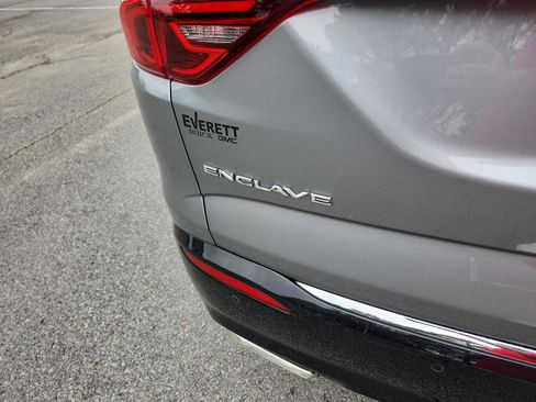 Certified 2023 Buick Enclave Essence image 4