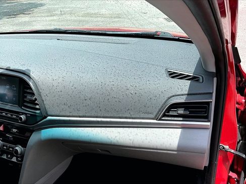 Used 2020 Hyundai Elantra SEL FWD image 22