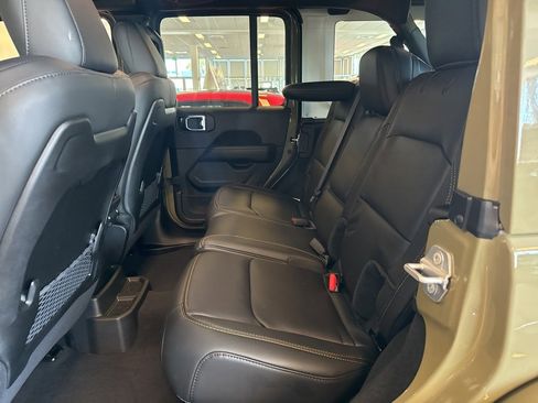 New 2025 Jeep Wrangler Unlimited Rubicon 392 image 15