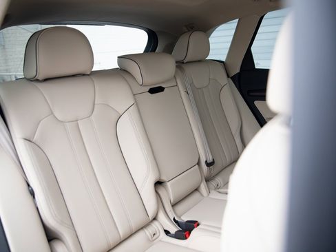 Used 2025 Audi Q5 2.0T Premium Plus image 25