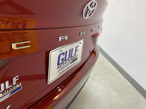 Used 2025 Toyota Camry LE image 17