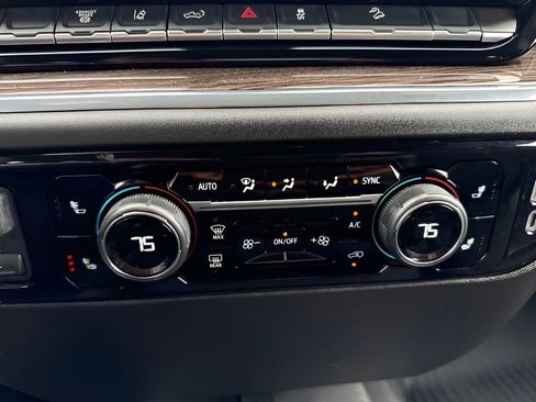 Used 2025 Chevrolet Silverado 2500 LT AWD/4WD image 18