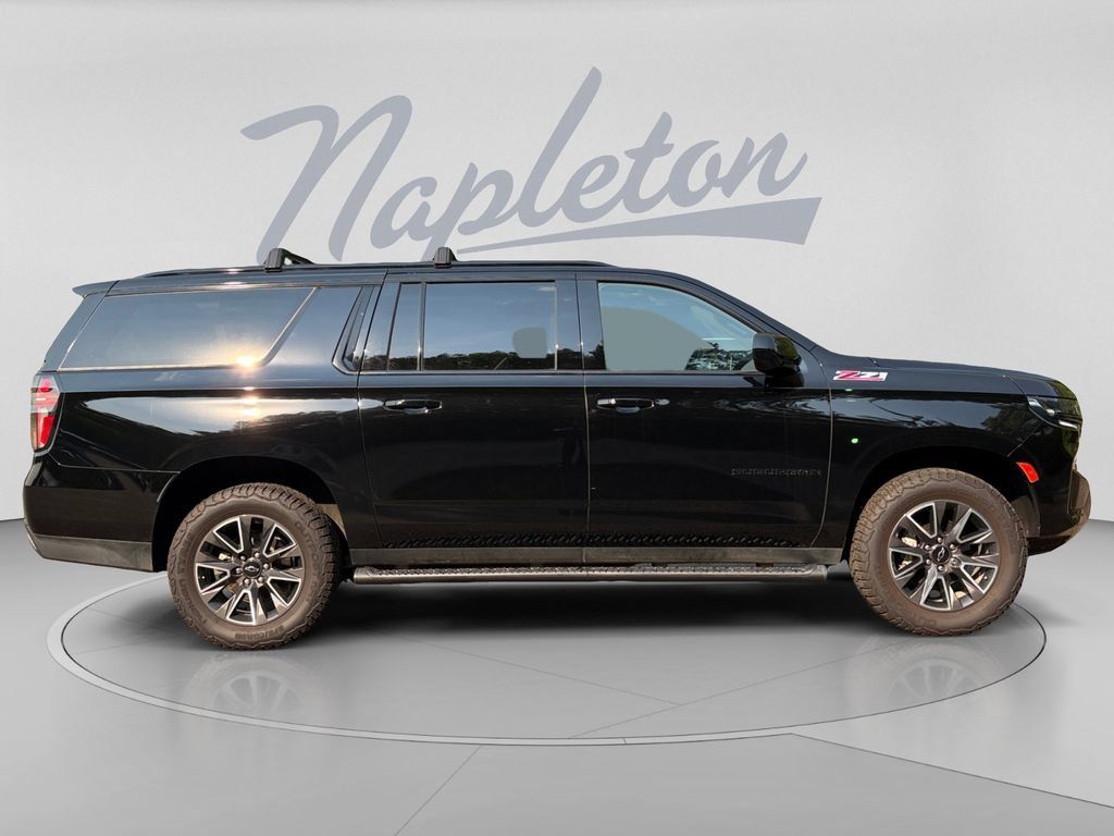 Used 2024 Chevrolet Suburban Z71 AWD/4WD image 10