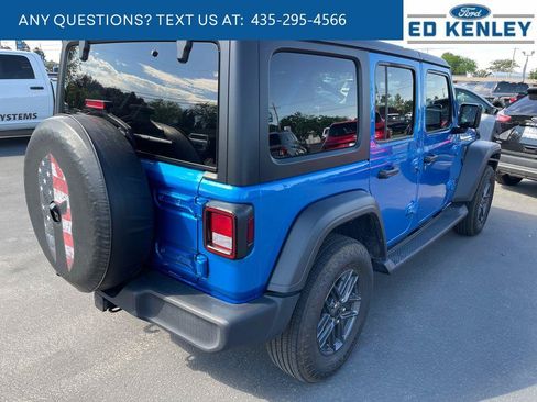 Used 2024 Jeep Wrangler Unlimited Sport AWD/4WD image 4