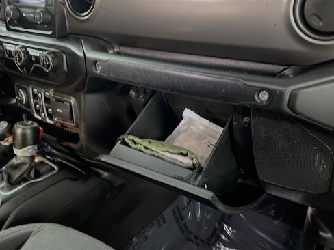 Used 2020 Jeep Gladiator Sport w/ Quick Order Package 24S image 34