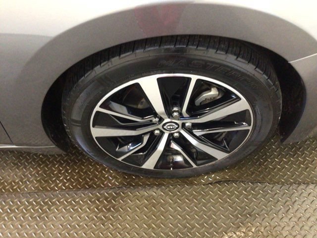 Used 2023 Nissan Maxima SV w/ Floor Mat Group FWD image 31