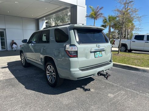 Used 2022 Toyota 4Runner TRD Sport w/ Technology Package image 5