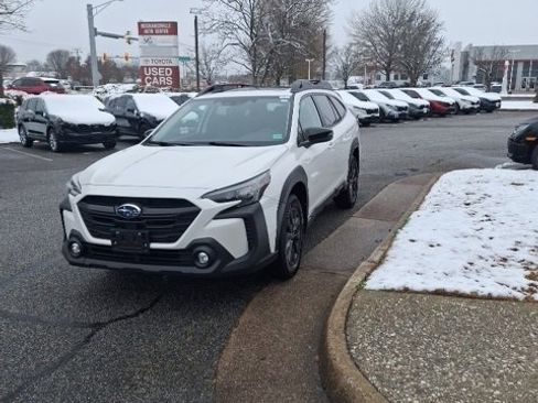 Used 2024 Subaru Outback Onyx Edition XT image 3