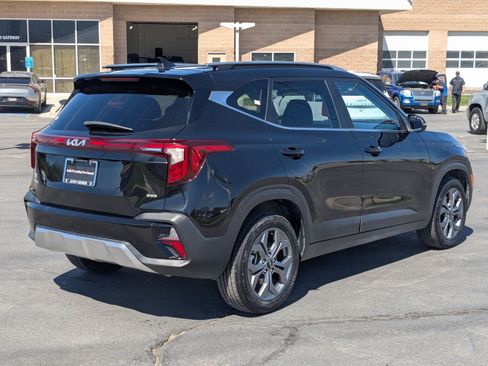 Certified 2024 Kia Seltos S AWD/4WD image 5