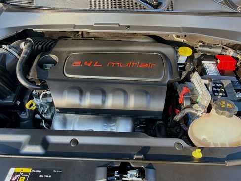 Used 2022 Jeep Compass Altitude w/ Convenience Group image 35