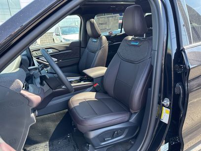 New 2026 Ford Explorer Platinum
