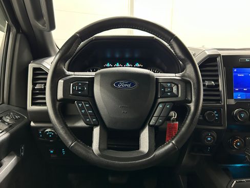 Used 2020 Ford F150 XLT w/ Equipment Group 302A Luxury AWD/4WD image 12
