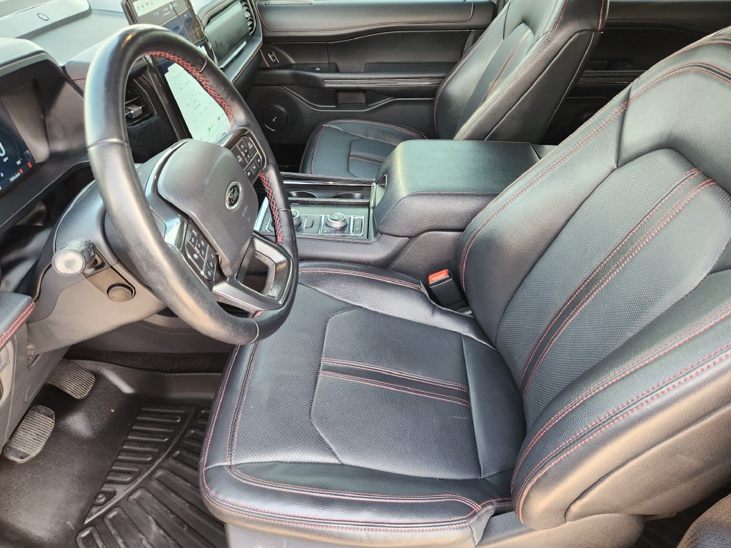 Used 2022 Ford Expedition Limited AWD/4WD image 16