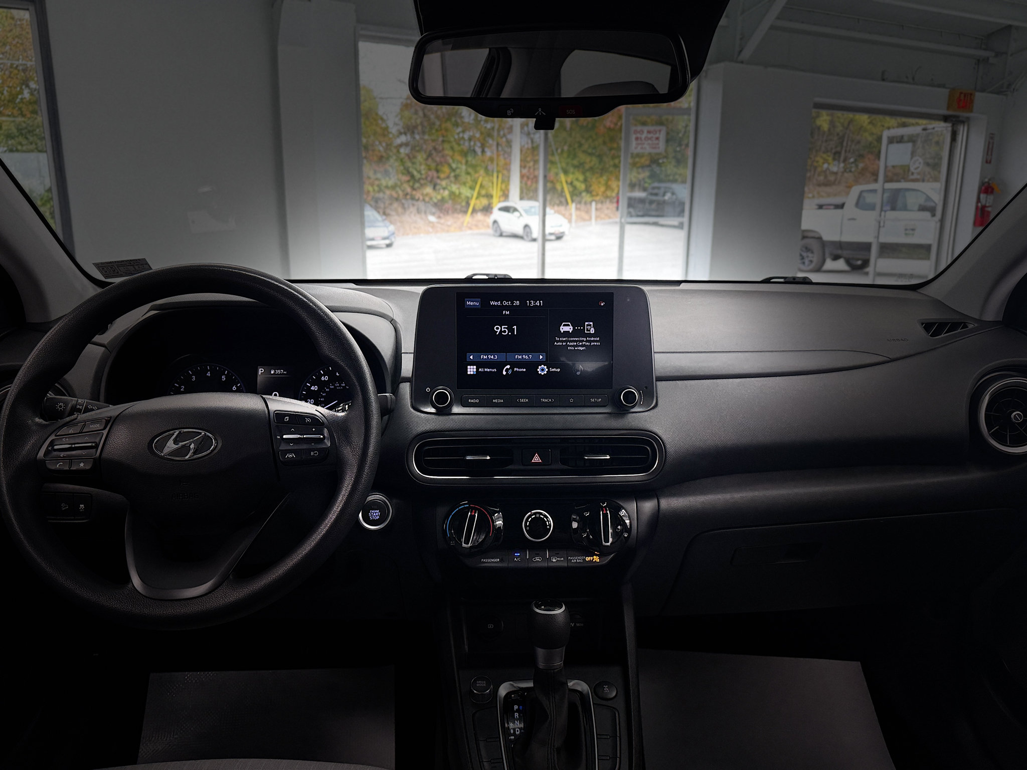 Used 2023 Hyundai Kona SEL w/ Cargo Package AWD/4WD image 22