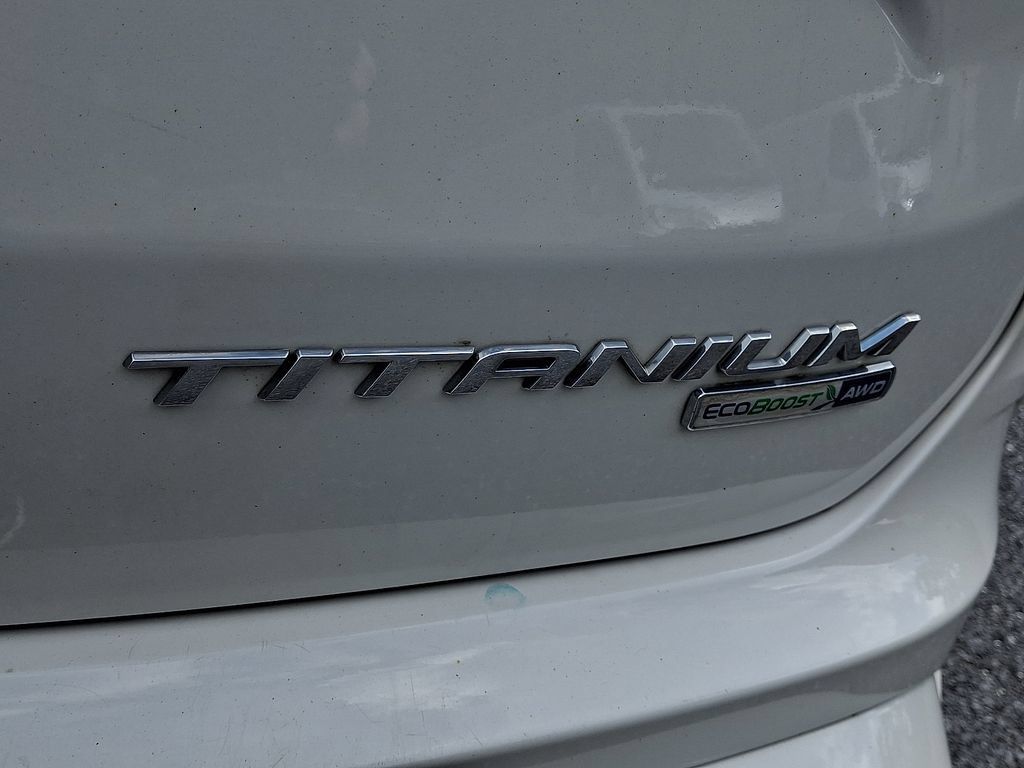 Used 2020 Ford Edge Titanium w/ Equipment Group 301A AWD/4WD image 31