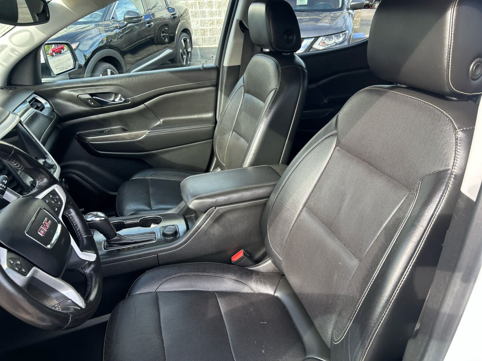 Used 2019 GMC Acadia SLT FWD image 13
