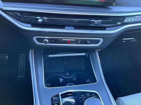 Used 2024 BMW X5 xDrive40i w/ M Sport Package image 24