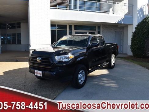 Used 2022 Toyota Tacoma SR image 5