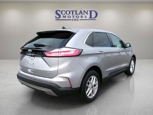 Used 2024 Ford Edge SEL AWD/4WD image 6